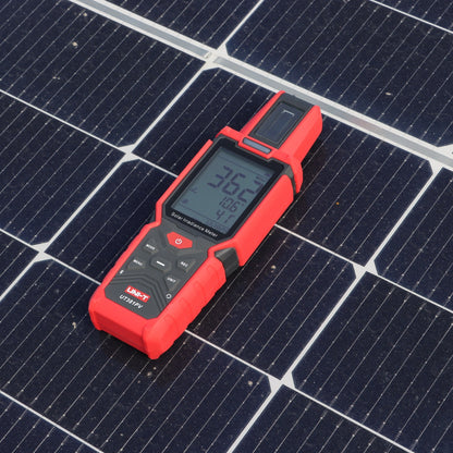 UNI-T UT381PV measuring irradiance on a solar module